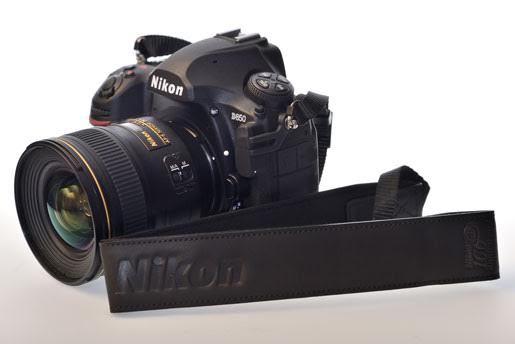 Nikon Premium Camera Strap Zwart 100th Anniversary Edition